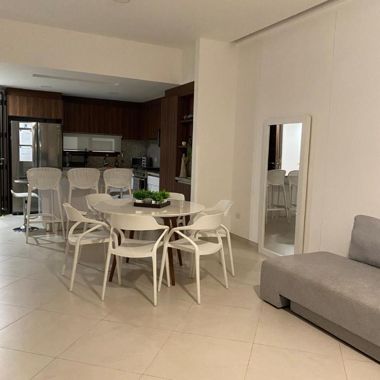 Luxury Oasis Condo Pools, Rooftop & Paddle, Tennis - Two-Bedroom Apartment - 6