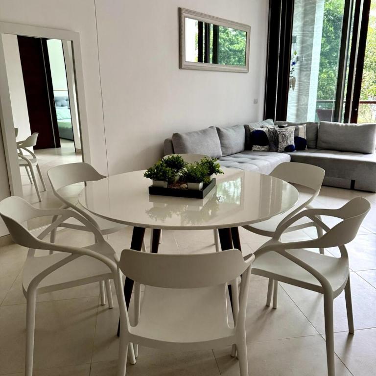 Luxury Oasis Condo Pools, Rooftop & Paddle, Tennis - Two-Bedroom Apartment - 14