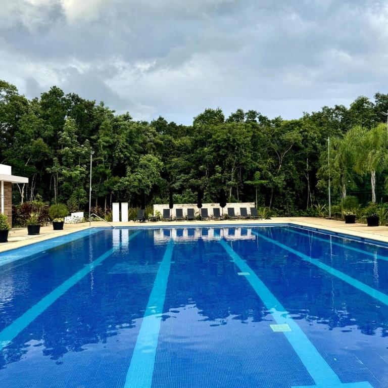 Luxury Oasis Condo Pools, Rooftop & Paddle, Tennis - Two-Bedroom Apartment - 26