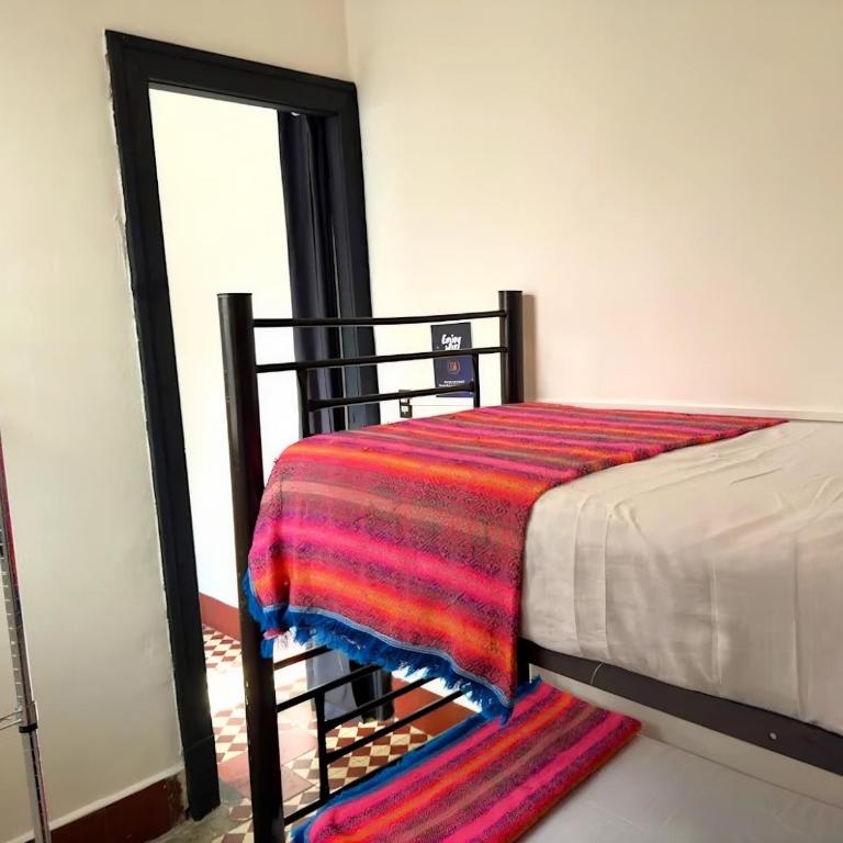 Massiosare El Hostal - Habitación Doble con baño privado - 1 o 2 camas - 1