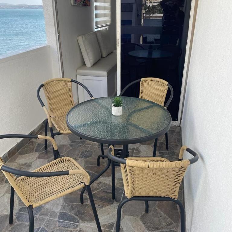 Fully equipped apartment with ocean views - One-Bedroom Apartment - 14