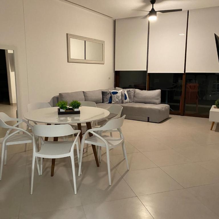 Luxury Oasis Condo Pools, Rooftop & Paddle, Tennis - Two-Bedroom Apartment - 5