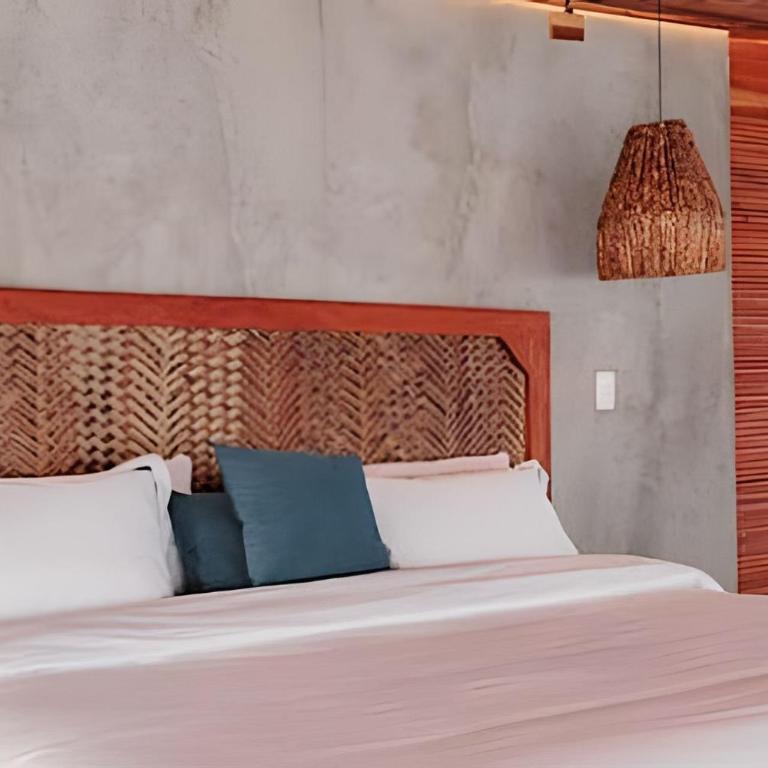302 Beachfront Hotel Jaguar · Breakfast · Spa · AC - Bungalow - 6