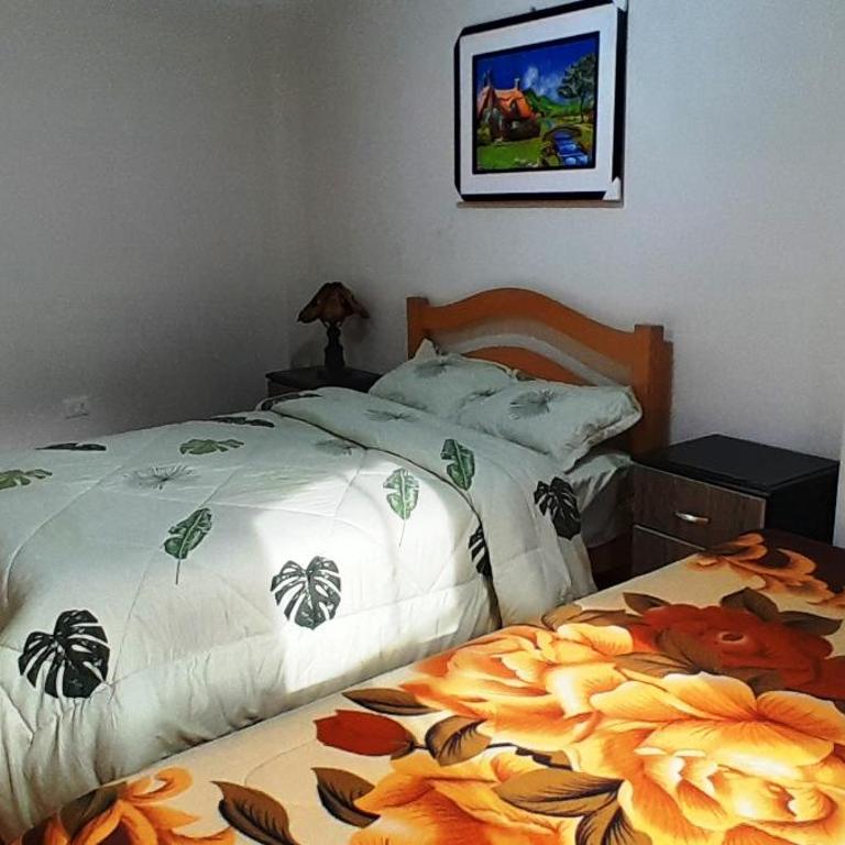 Hostal Selena - Deluxe Double Room (2 Adults + 1 Child) - 1
