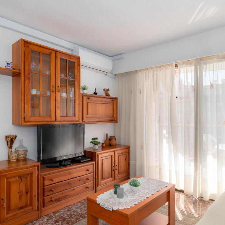 Apartment on Paseo Rosa dels Vents with AC - Apartamento de 2 dormitorios - 45