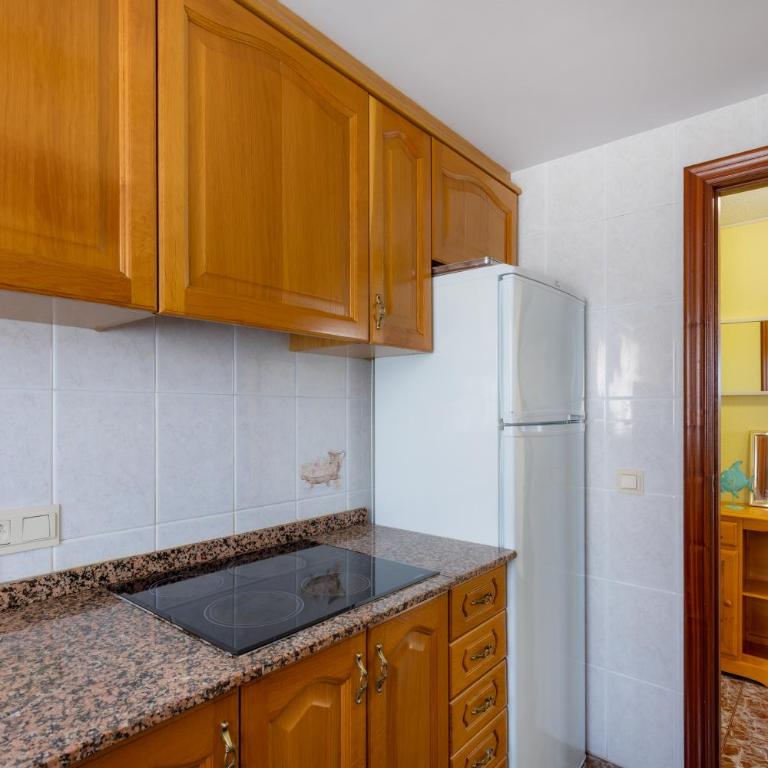 Apartment on Paseo Rosa dels Vents with AC - Apartamento de 2 dormitorios - 55