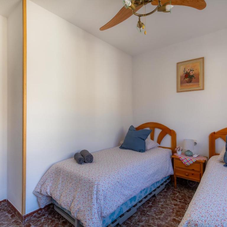 Apartment on Paseo Rosa dels Vents with AC - Apartamento de 2 dormitorios - 52