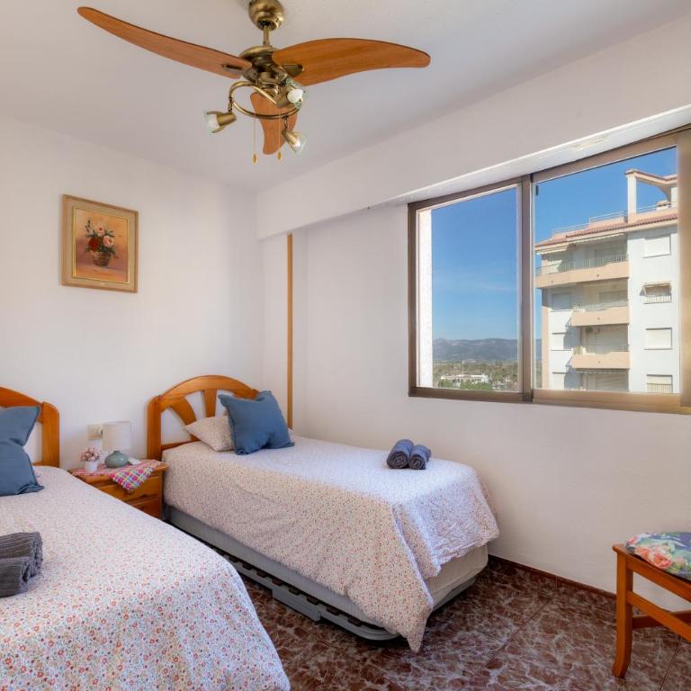 Apartment on Paseo Rosa dels Vents with AC - Apartamento de 2 dormitorios - 53