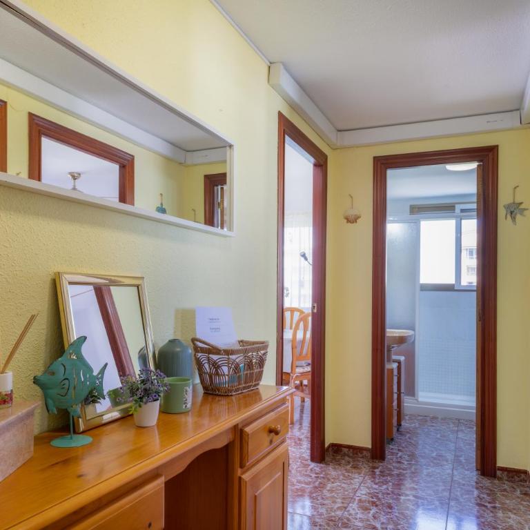 Apartment on Paseo Rosa dels Vents with AC - Apartamento de 2 dormitorios - 54