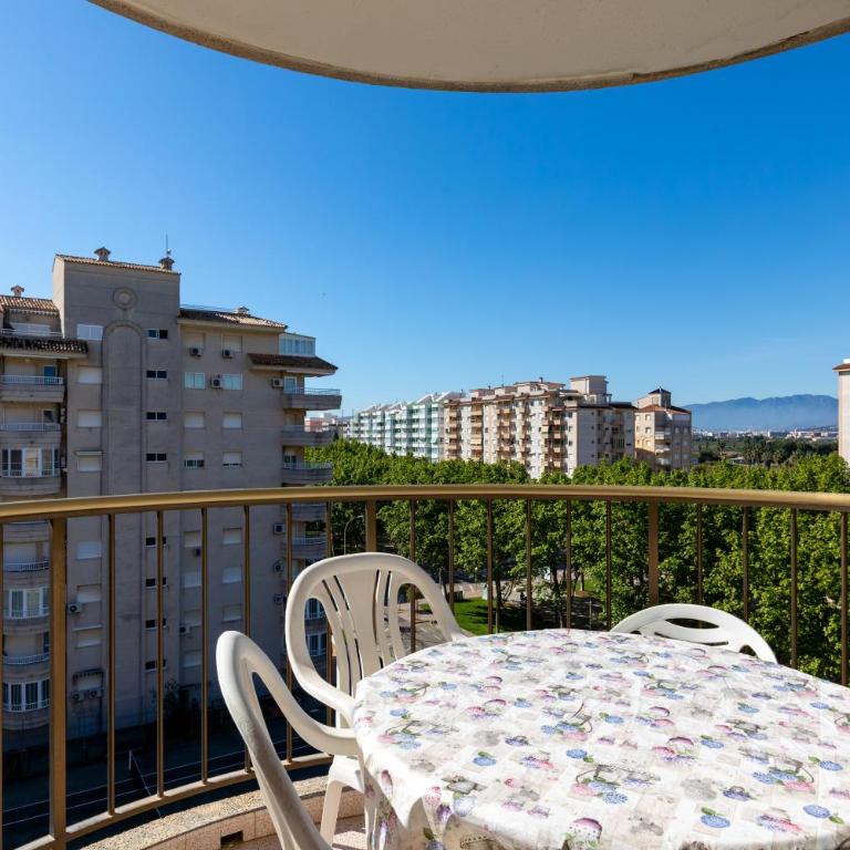 Apartment on Paseo Rosa dels Vents with AC - Apartamento de 2 dormitorios - 60