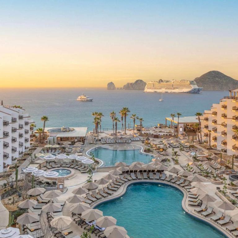 Villa del Palmar Cabo - Suite con cama grande y balcón - 2