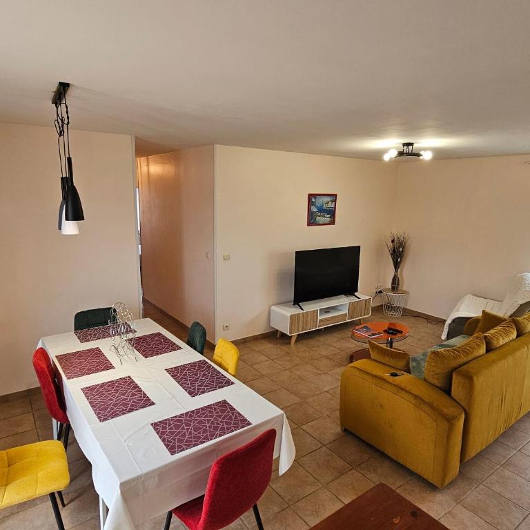 Maison de plain-pied jardin calme - 6 pers. - FR-1-71-112 - Casa - 2