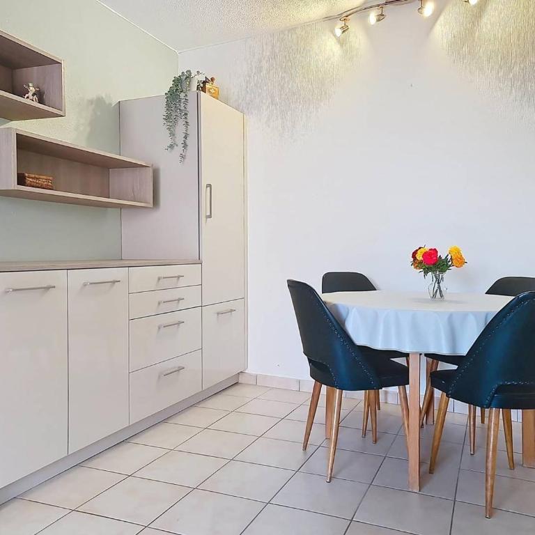 T2 Climatisé avec Garage à La Favière - FR-1-610-116 - Apartment - 4