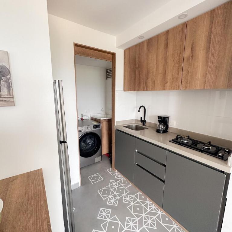 Refugio Moderno en el Norte - Apartamento de 1 dormitorio con balcón y vistas a la montaña - 5