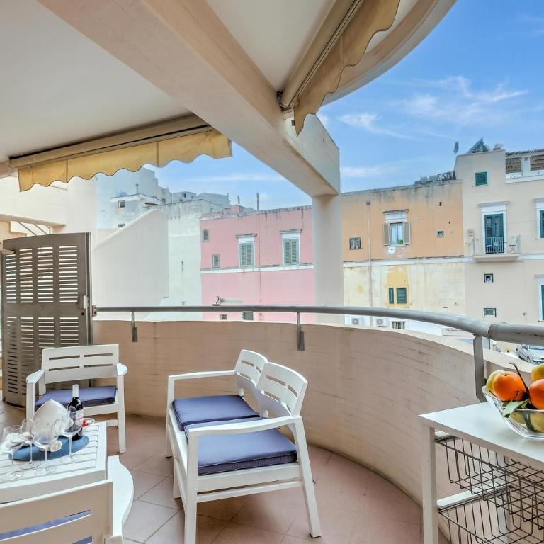 Viadelmare Apartment Monopoli 200m Sea - Happy Rentals - Appartamento con Terrazza - 1
