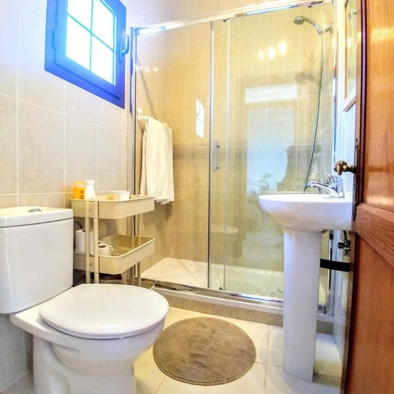 Cozy bungalow in a quiet residential area - One-Bedroom Apartment - 18