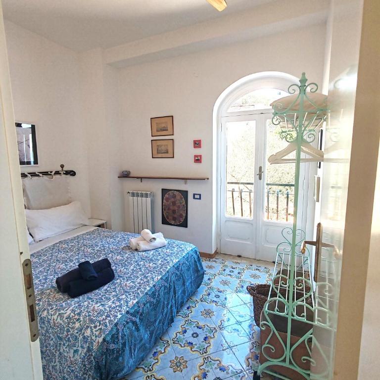 Panoramic Sea-View Apartments with Terrace, Marina della Lobra - Appartamento Deluxe - 2