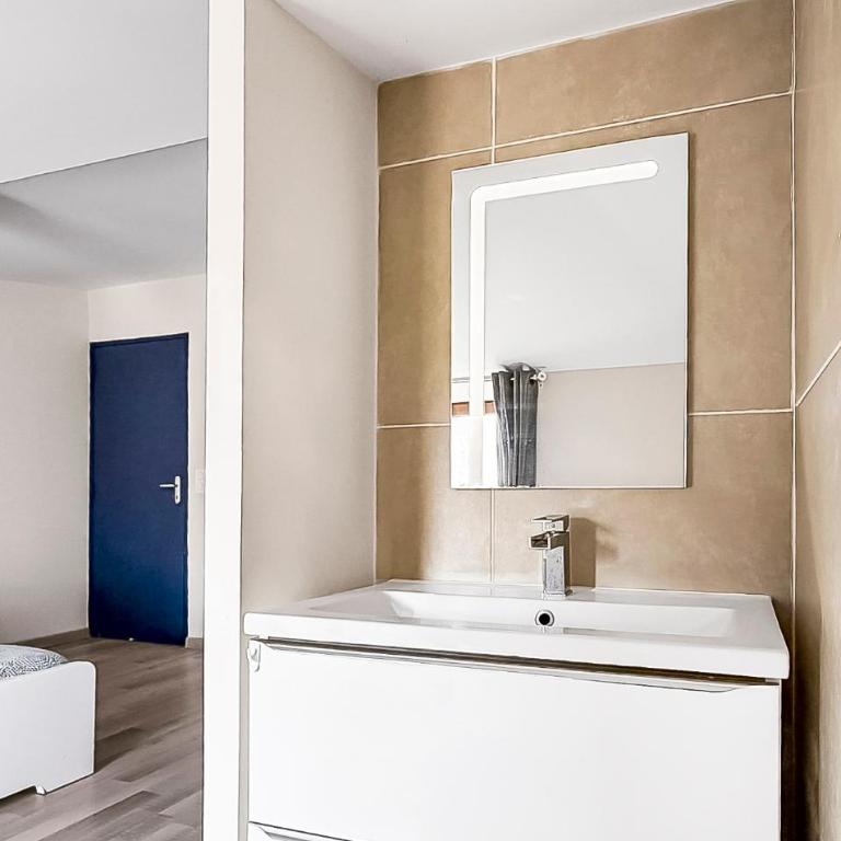 Chez Léna - T2 Cosy & Equipé - Proche Cité médiévale - Apartment mit 1 Schlafzimmer - 17