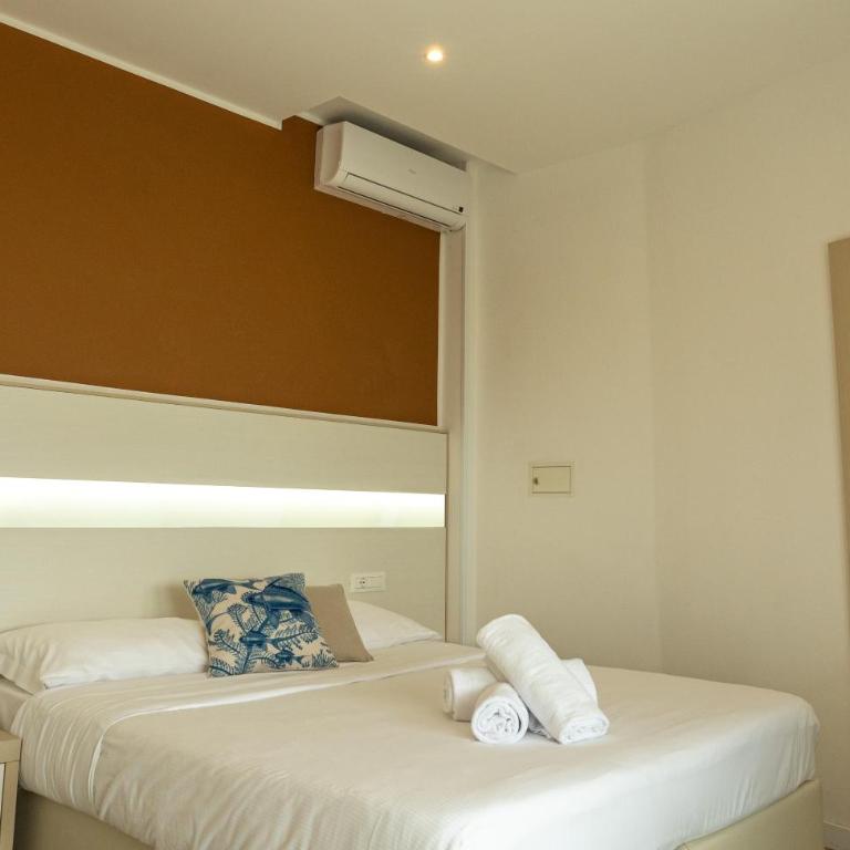 Hotel Canarie - Camera Tripla - 6