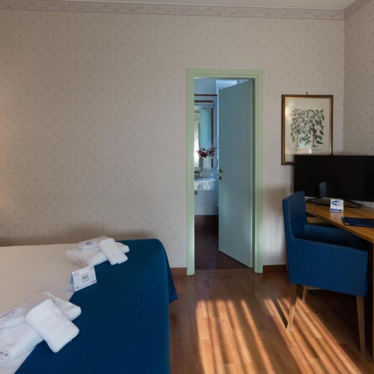 Hotel Lombardia - Camera Tripla - 1