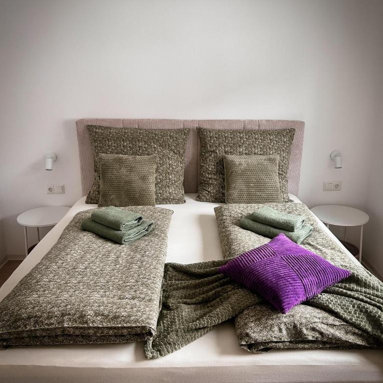Haus Friedau - Doppelzimmer mit Dusche - 1