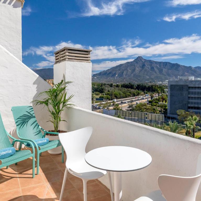 Occidental Puerto Banús - Suite Junior (2 adultos + 1 niño) - 5