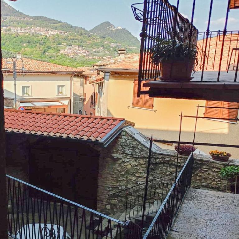 Albergo Diffuso Borgo Piovere, Noemi, 3-room Apartmen historic center - Appartamento con 2 Camere da Letto e Balcone - 18
