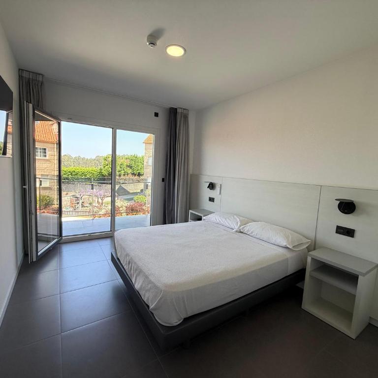 Apartamentos Onzamar - Apartamento con terraza - 3