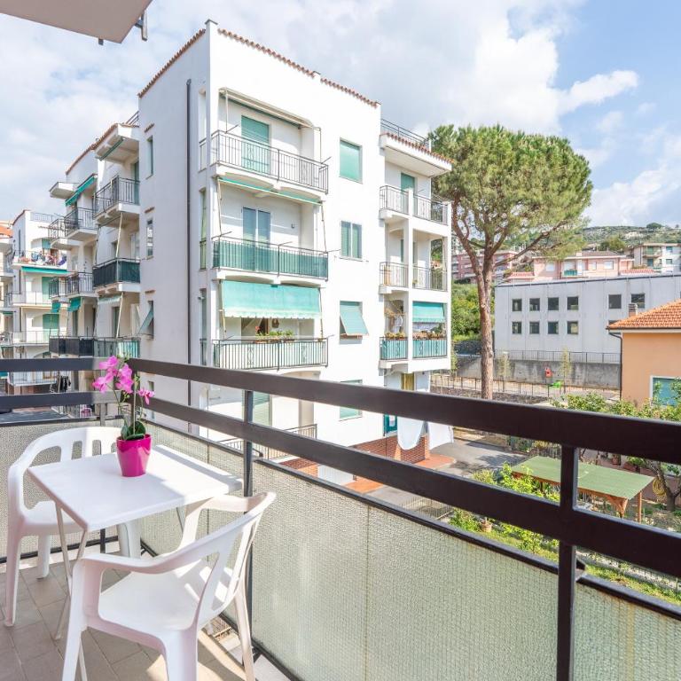 Pietra Ligure ampio appartamento a 100m dal mare - Appartamento con 1 Camera da Letto - 27