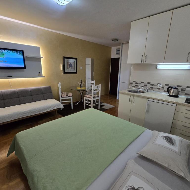 Apartman Avanti - Studio with Terrace - 12