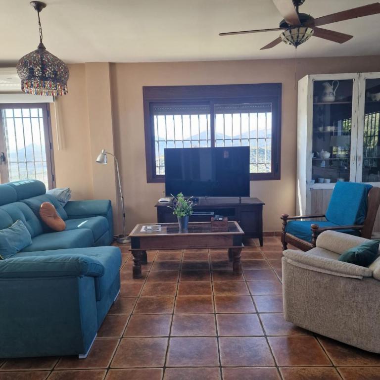 La Viña de la Tireta Casa Rural con impresionantes vistas, chimenea, barbacoa y piscina a 20 min de la costa - Villa con piscina privada - 48