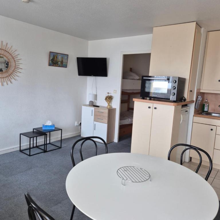 Studio avec balcon, 4 personnes - Appartement 1 Chambre - 4