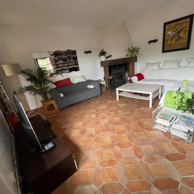 Vaste maison de famille entre forêt et rivière - Maison 3 Chambres - 9