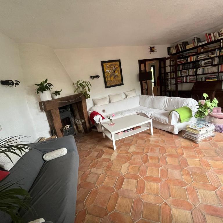 Vaste maison de famille entre forêt et rivière - Maison 3 Chambres - 10