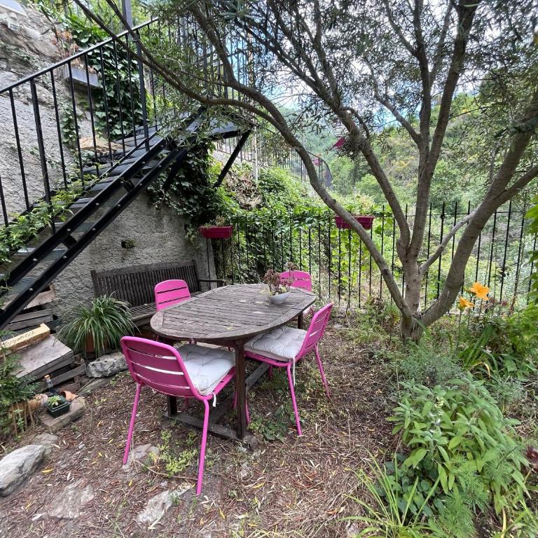 Vaste maison de famille entre forêt et rivière - Maison 3 Chambres - 15