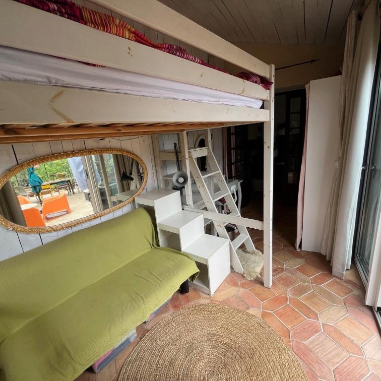 Vaste maison de famille entre forêt et rivière - Maison 3 Chambres - 20