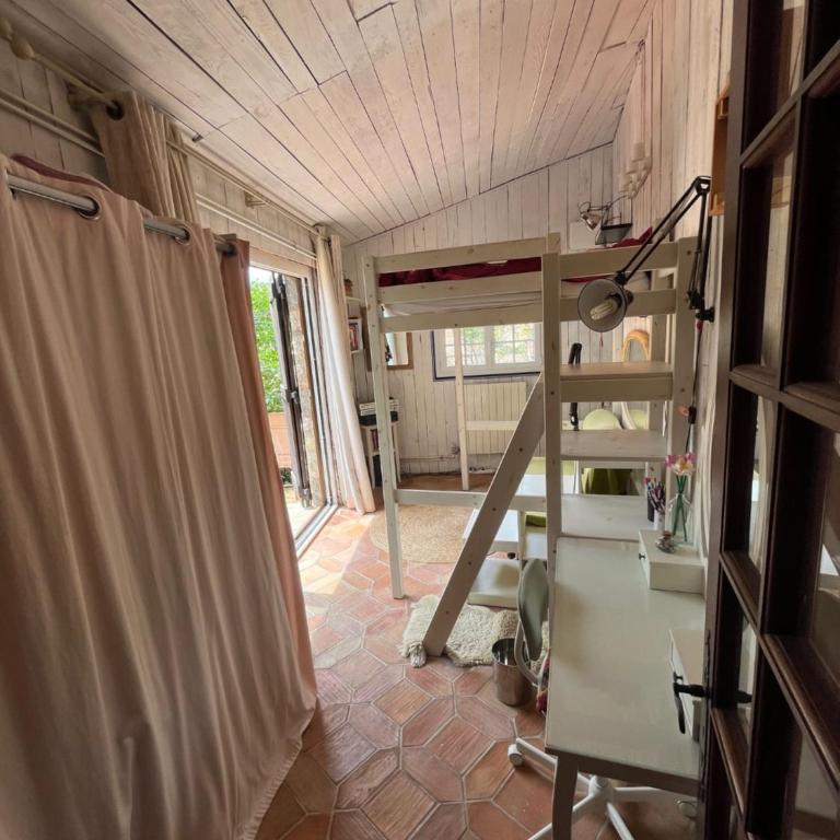 Vaste maison de famille entre forêt et rivière - Maison 3 Chambres - 21