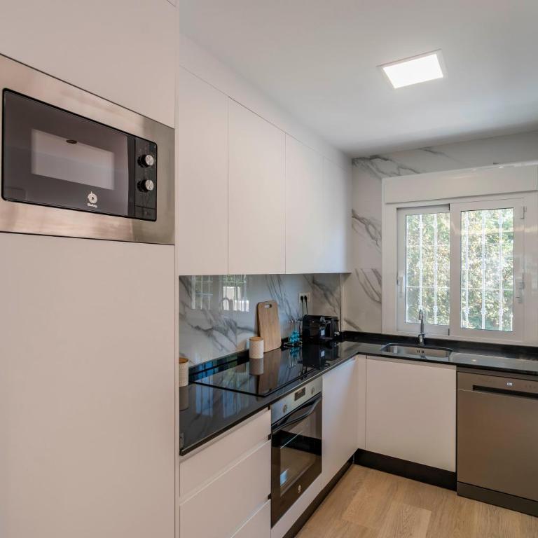 Casa Faro, Apartment with private rooftop terrace, 5 minutes from La Viborilla beach, Benalmádena - Apartamento de 2 dormitorios - 9