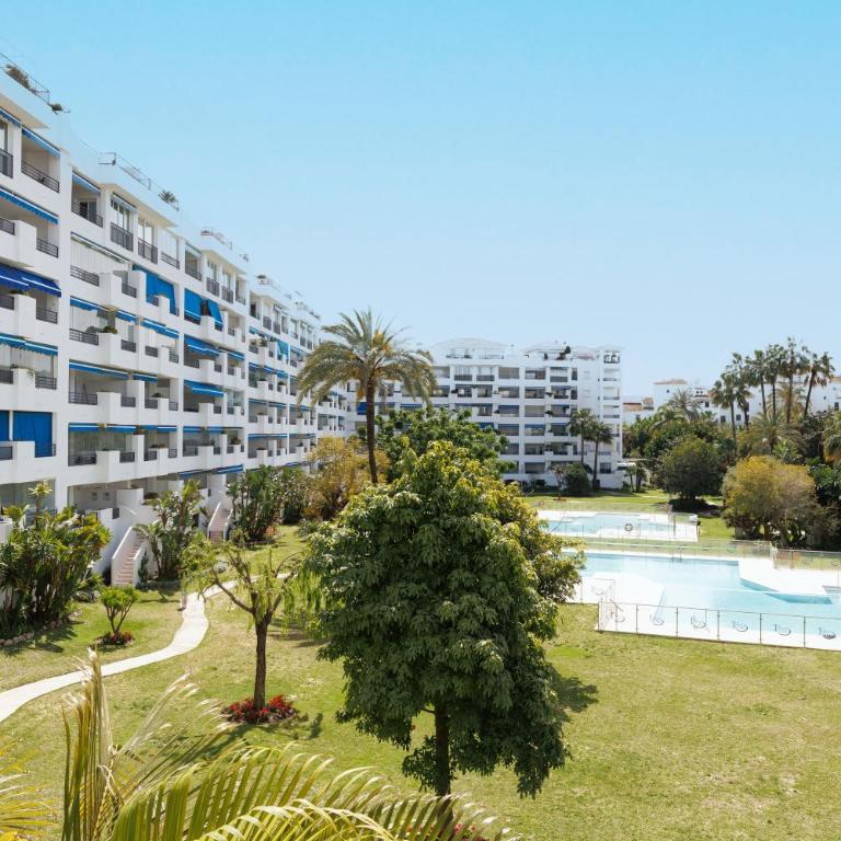 MARBELLA BANUS SUITES - Terrazas de Banus Flat, in the Heart of Banus - Two-Bedroom Apartment - 50