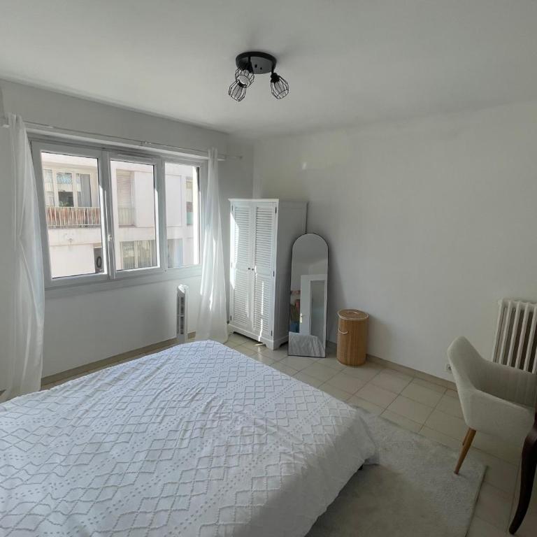 Le Niquet spacious 2-bedroom apartment in the heart of Antibes - Appartement - 16