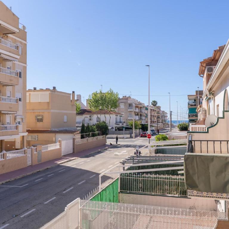 rentafive - Adosado - Terraza - Playa - Apartamento - 2 niveles - 4