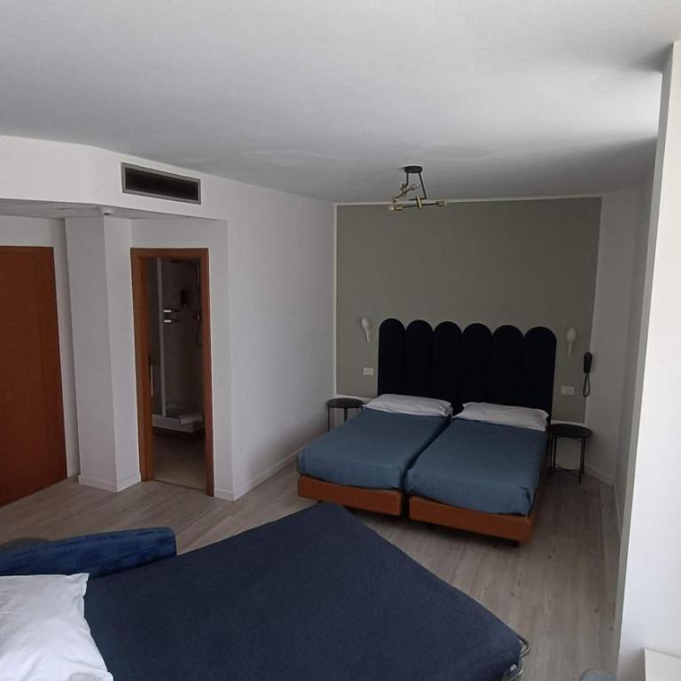Hotel Everest Arco - Camera Quadrupla Economy - 4
