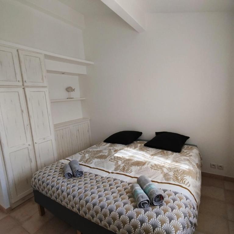 Villa Ocre, proche golf, piscine, vélo et confort - Maison de Vacances 3 Chambres - 22