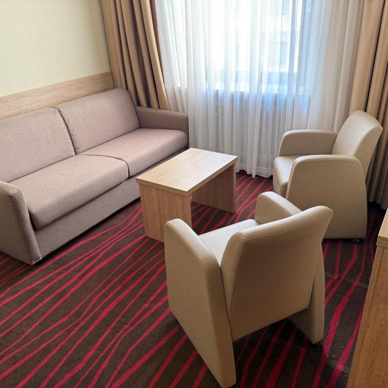 Europäischer Hof - Vierbettzimmer (ohne Klimaanlage) - 5