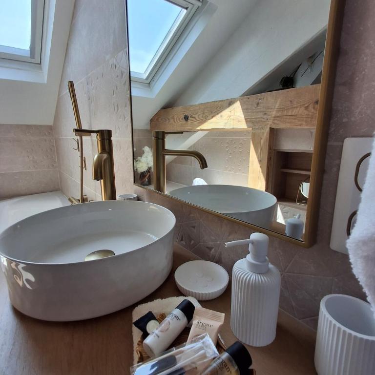 Le 182 - Splendide Hotel - One-Bedroom Apartment - 5