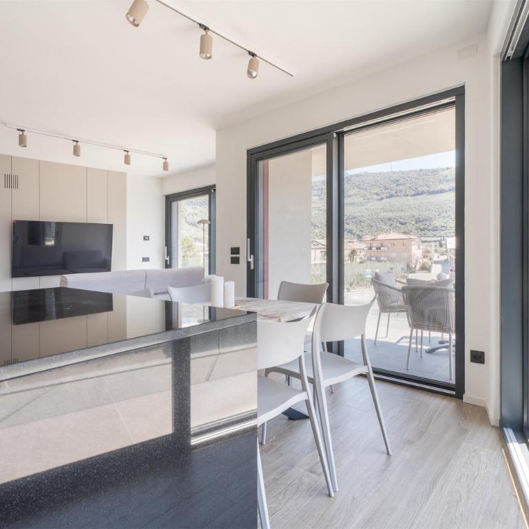 Casa Blue, sunny living - Appartamento con 2 Camere da Letto e Terrazza - 11