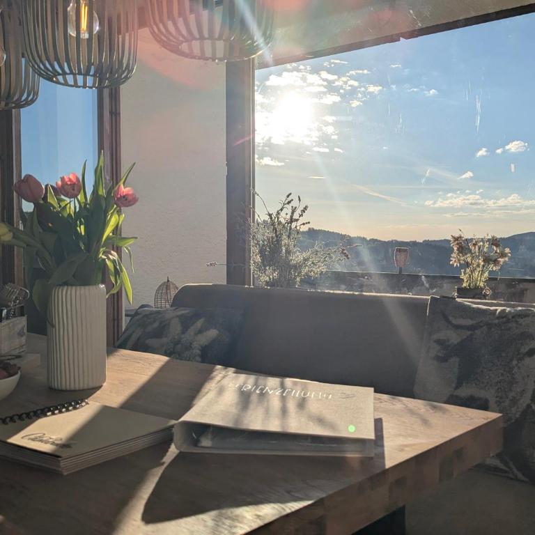 Ferienwohnung Bergzauber im Ferienpark Oberallgäu- Pool- Sauna- Bikepark- Skilift- Loipe- Wanderwege- stilvoll und kinderfreundlich - Apartment mit 1 Schlafzimmer - 5
