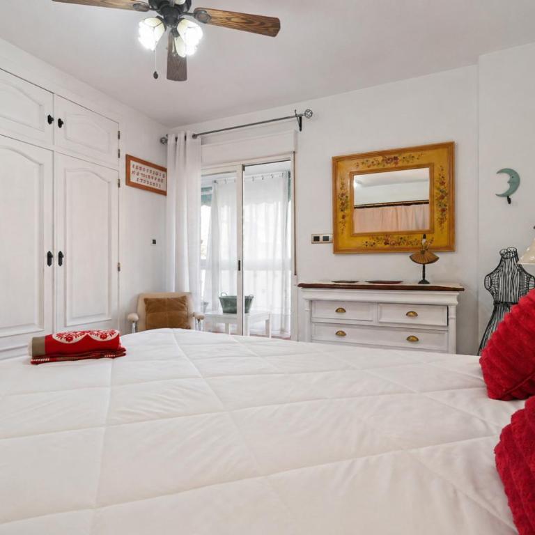 Bright & Spacious apartment in Alicante - Two-Bedroom Apartment - 14