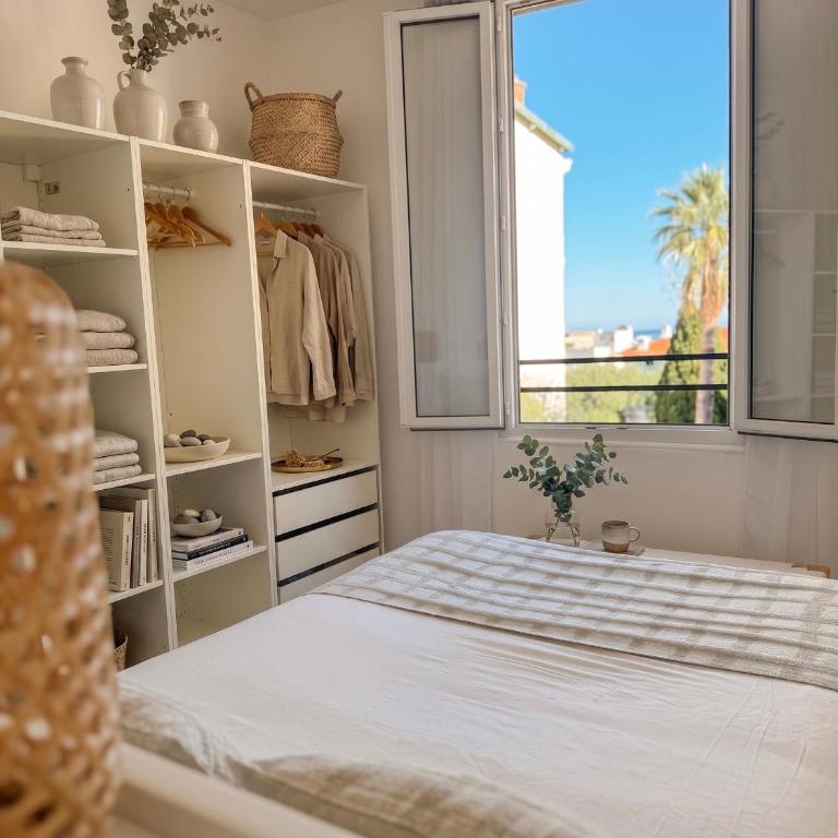 Appartement avec vue mer, refait à neuf - climatisé - parking privé - Appartement 1 Chambre - 14