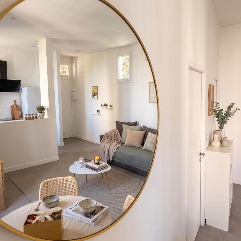 Appartement avec vue mer, refait à neuf - climatisé - parking privé - Appartement 1 Chambre - 7